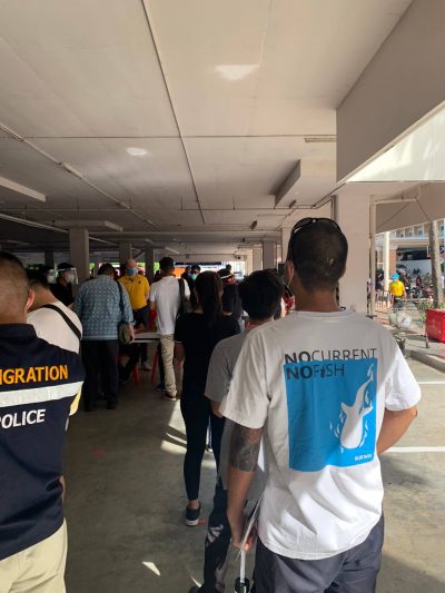 안내에 따라 줄서기