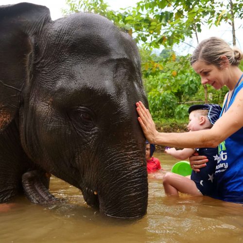 애기도 같이 목욕할 수 있어요