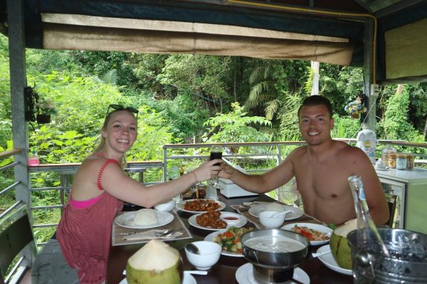 스페셜 커플 식사