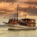 선셋 때 즐기는 크루즈