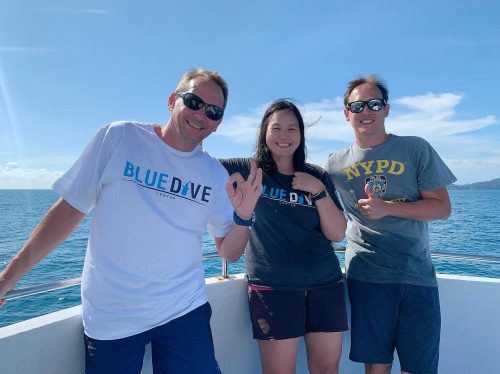 다이빙 후 항구로 돌아가는 길